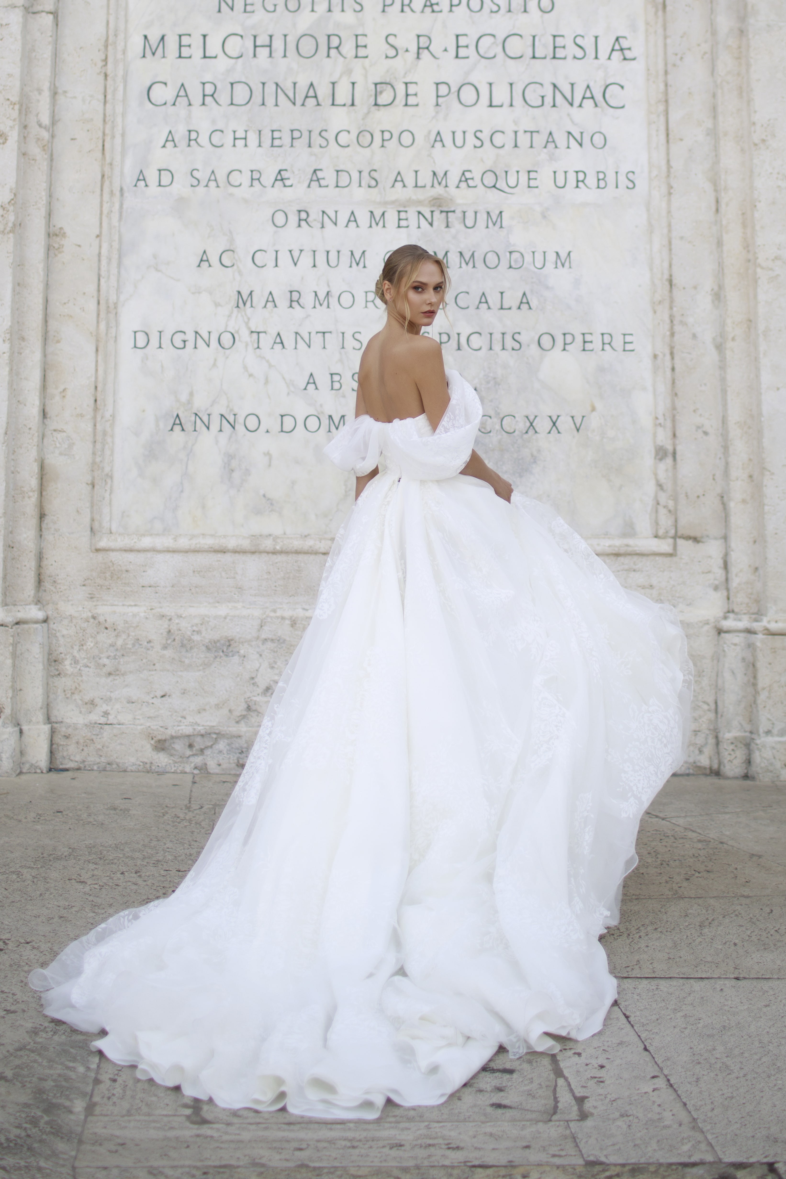 bella's wedding dress Off Shoulder Floral Lace Full A-Line Wedding Dress