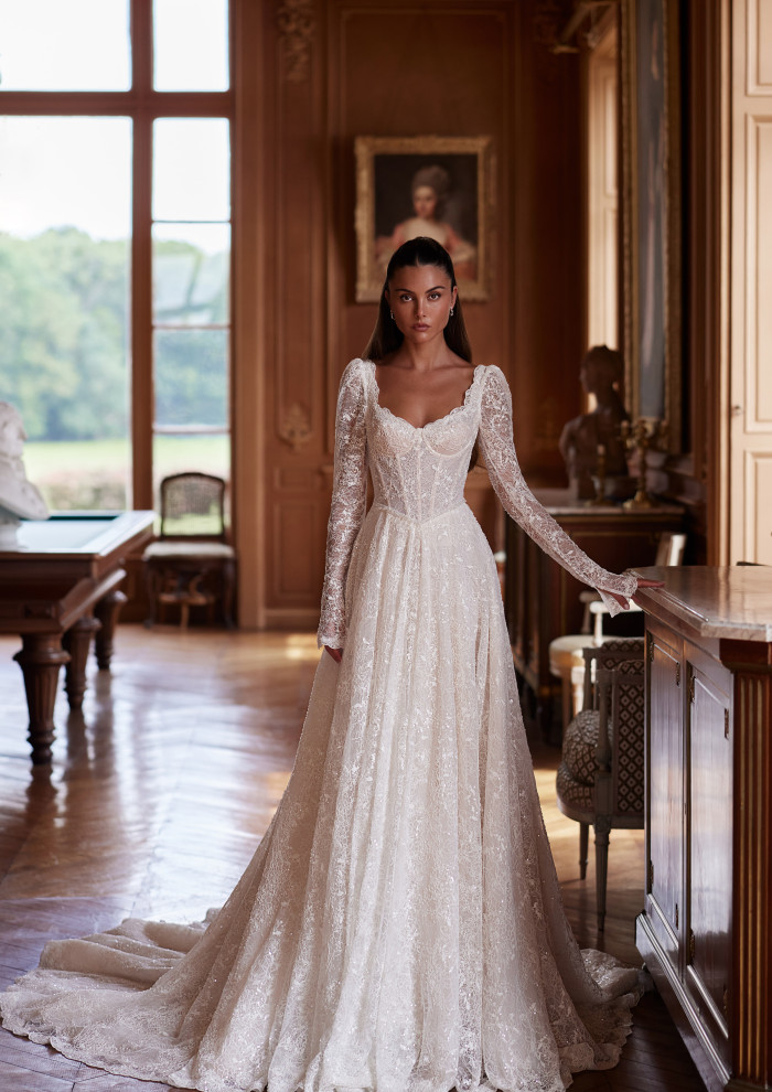 Wedding Dress Iris - YD18257 | Yedyna Wedding Studios