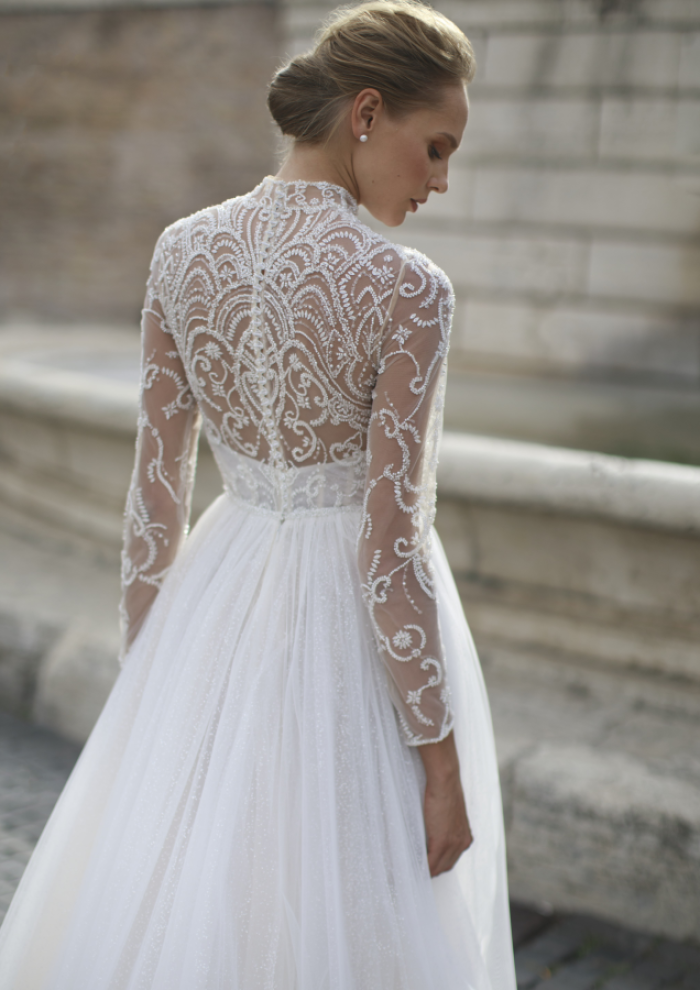 chinese dress ladies Fitted Lace Wedding Dress with Beaded Floral Appliques main image 1
