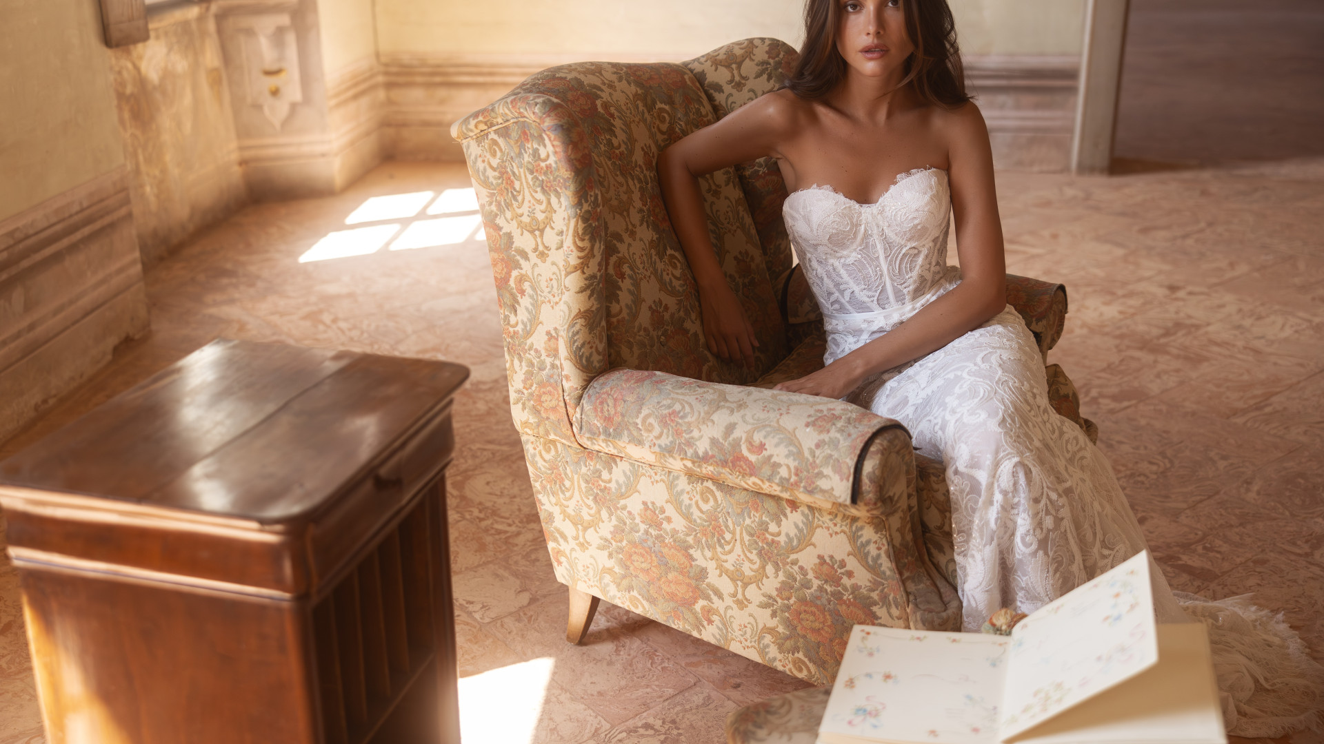 Wedding Dress Styles: Different Preferences, Endless Solutions Wedding Dress Styles: Different Preferences, Endless Solutions